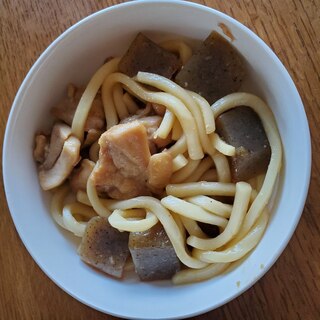 鶏肉とこんにゃくの焼きうどん